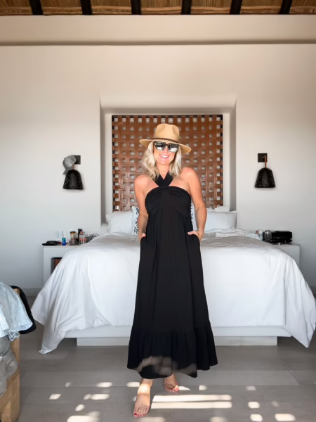 What to Wear in Italy on Vacation + Elegant Italy Outfit ideas | Travel Beauty Blog