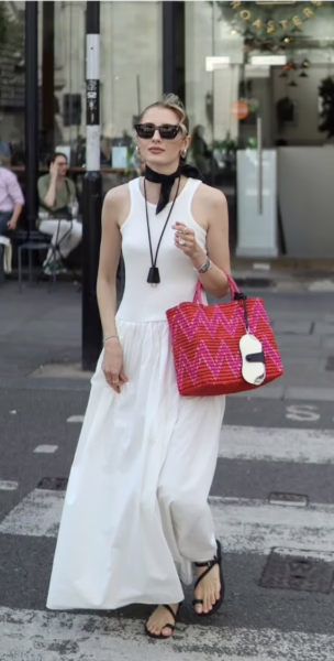 What to Wear in Italy on Vacation + Elegant Italy Outfit Ideas | Travel Beauty Blog