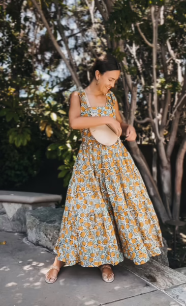 What to Wear in Italy on Vacation + Elegant Italy Outfit ideas | Travel Beauty Blog